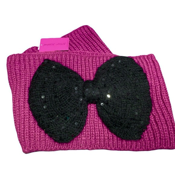 NWOT Betsey Johnson Poppy Crossbody Bag & Infinity Scarf W/ Black Bow Tie - Picture 8 of 10